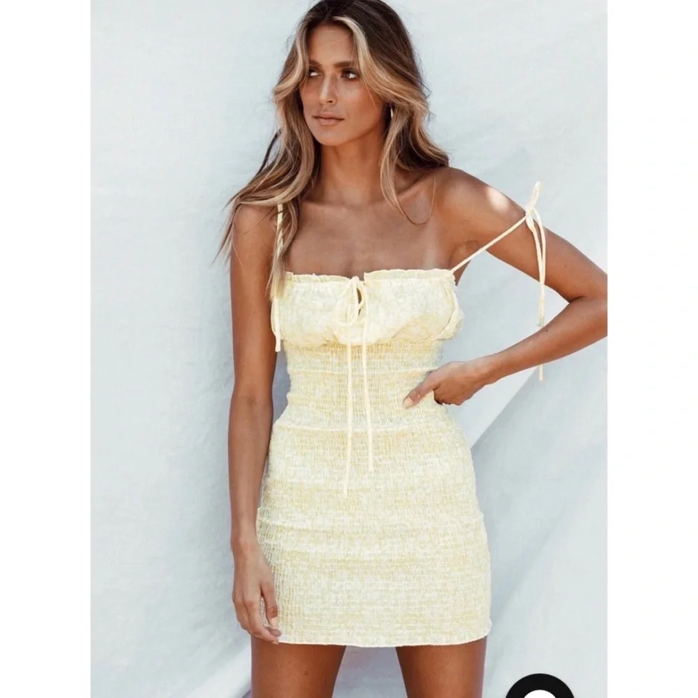 Princess Polly Korina Dress - Picture 4 of 11